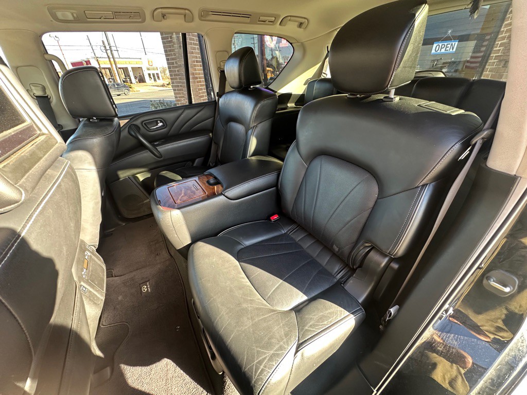2016 INFINITI QX80 Image 15