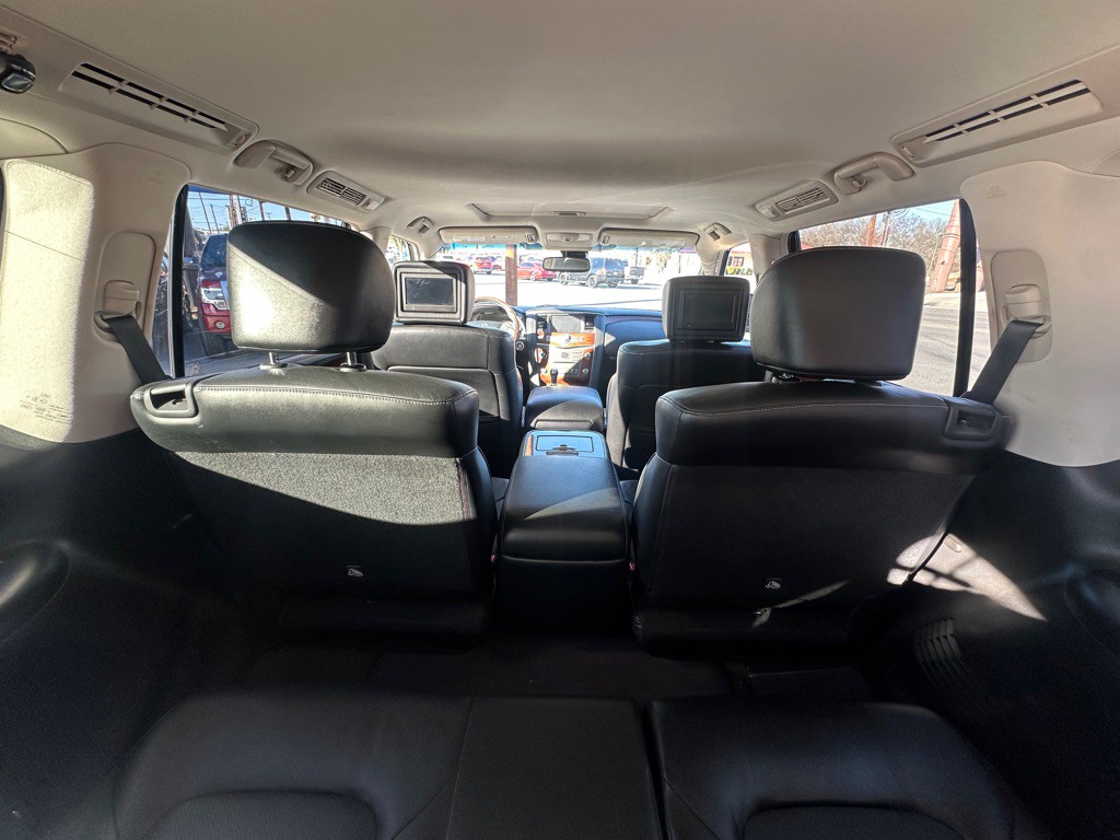 2016 INFINITI QX80 Image 21