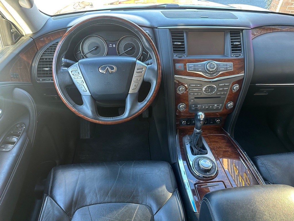 2016 INFINITI QX80 Image 22