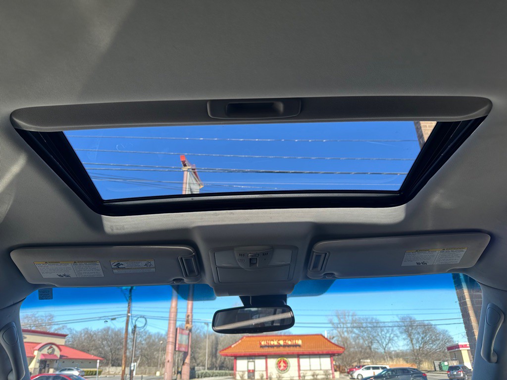 2016 INFINITI QX80 Image 25