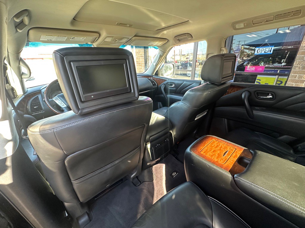 2016 INFINITI QX80 Image 27