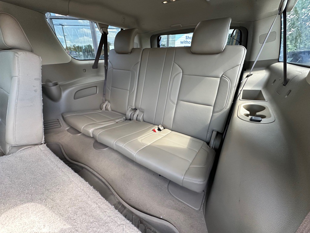 2020 Chevrolet Suburban Image 8