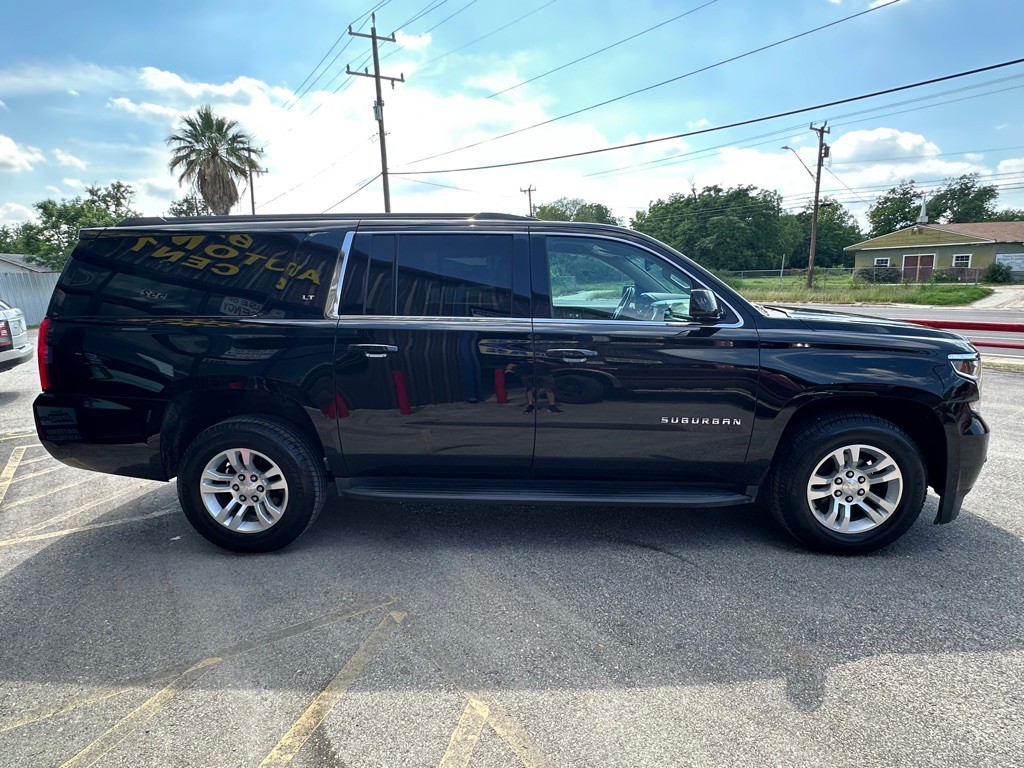 2020 Chevrolet Suburban Image 14