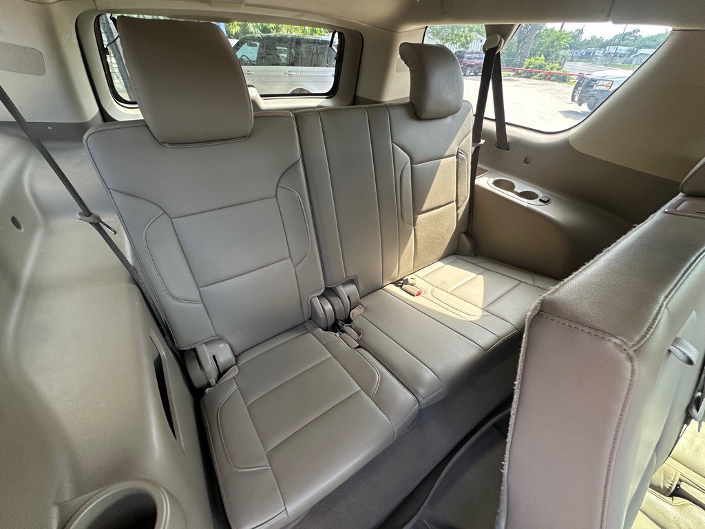 2020 Chevrolet Suburban Image 18