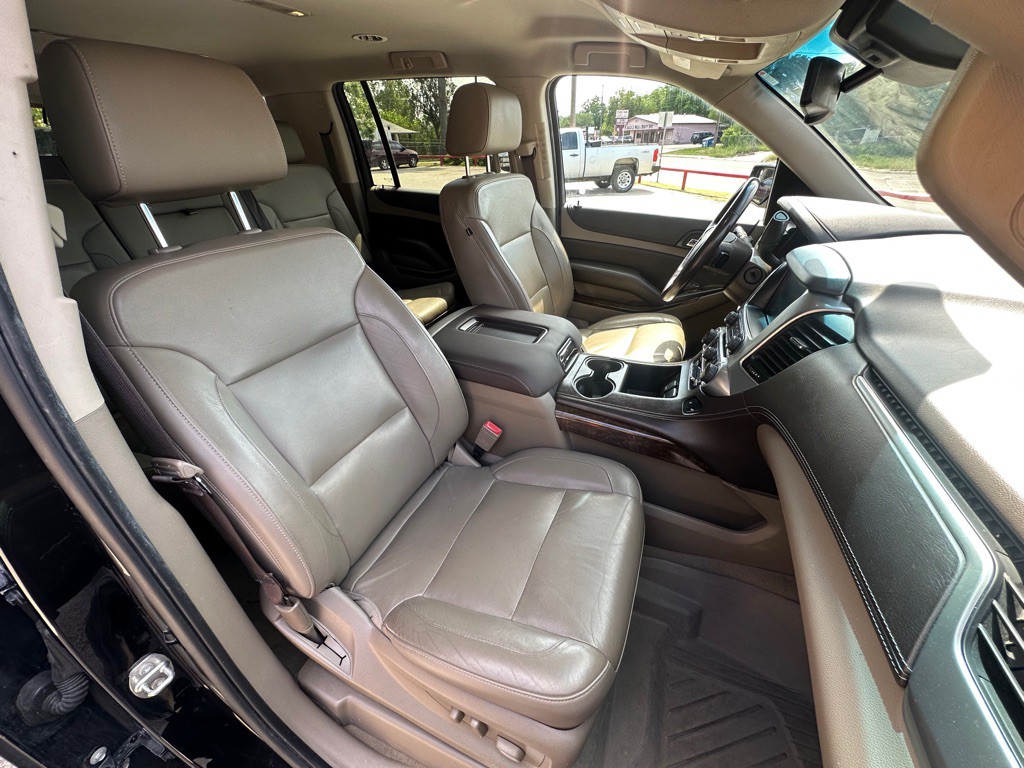 2020 Chevrolet Suburban Image 19