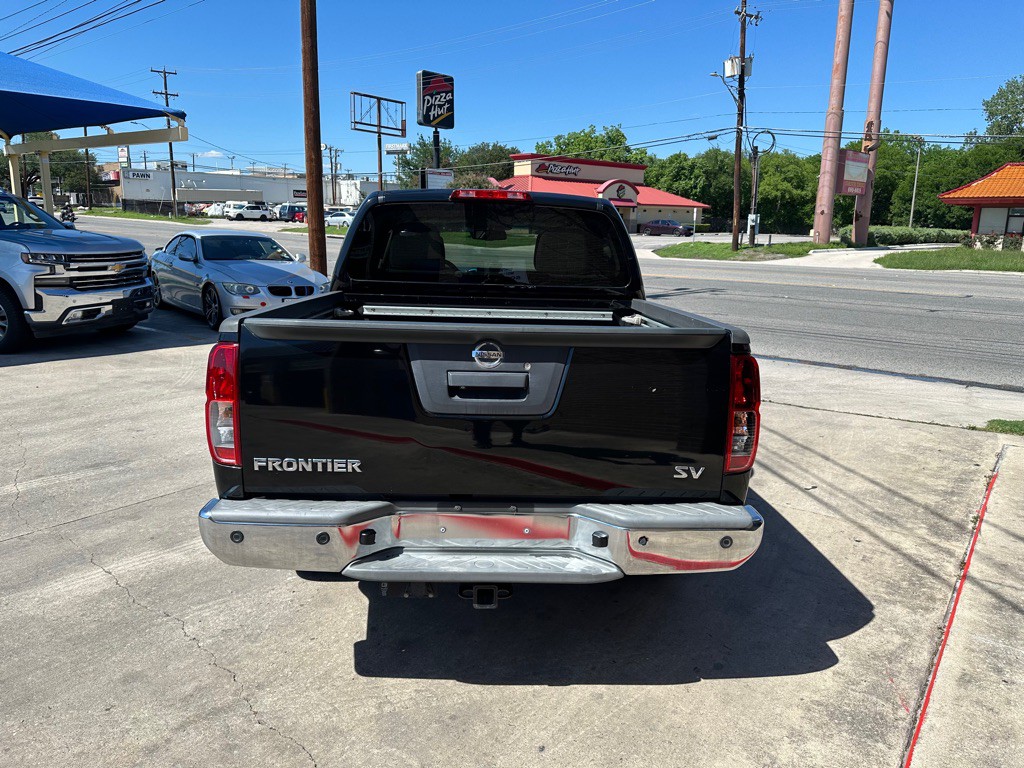 2013 Nissan Frontier Image 5