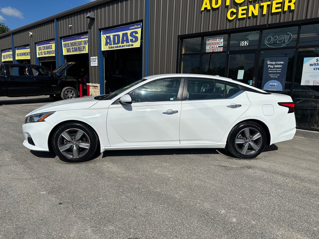 2019 Nissan Altima Image 2