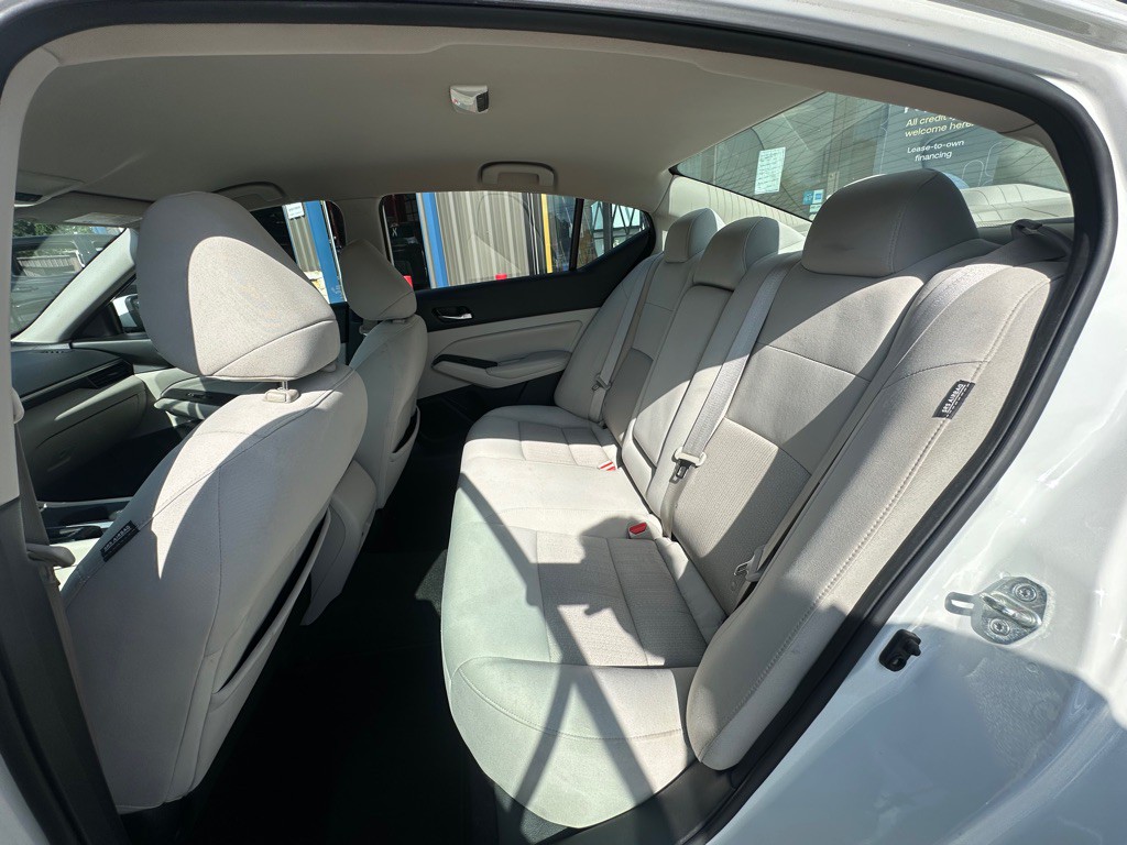 2019 Nissan Altima Image 11