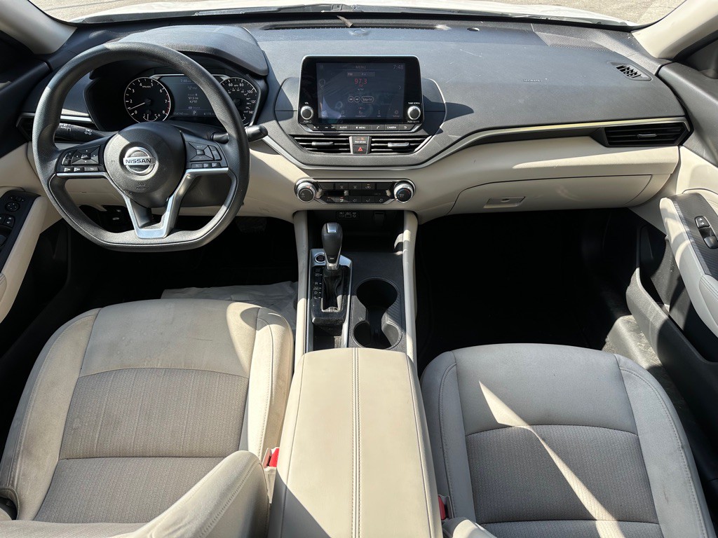 2019 Nissan Altima Image 15