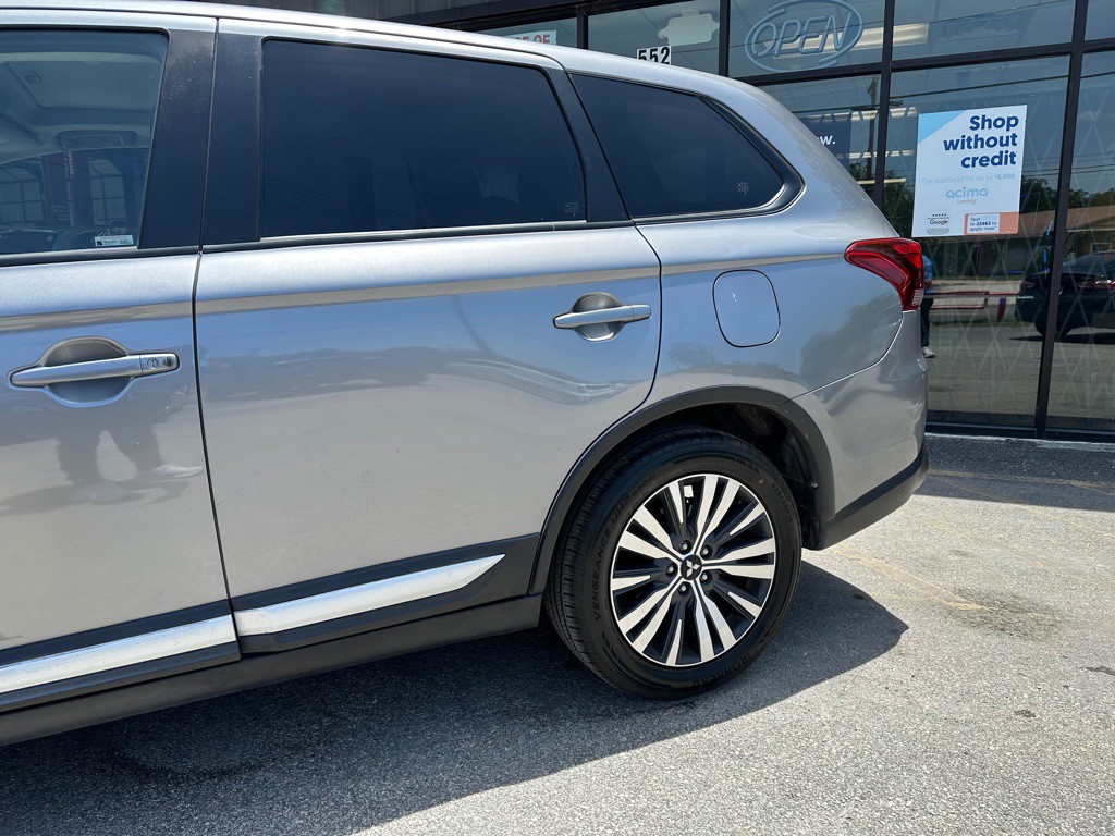 2020 Mitsubishi Outlander Image 6