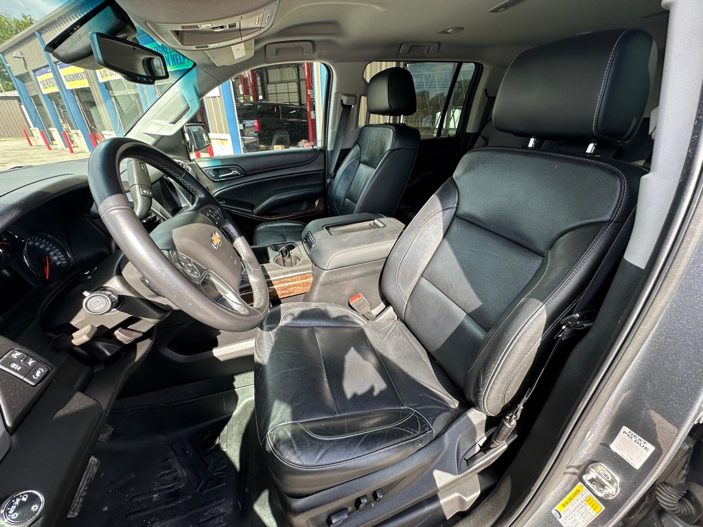 2020 Chevrolet Suburban Image 10