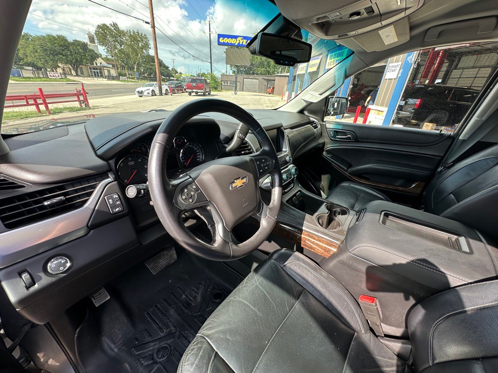 2020 Chevrolet Suburban Image 11