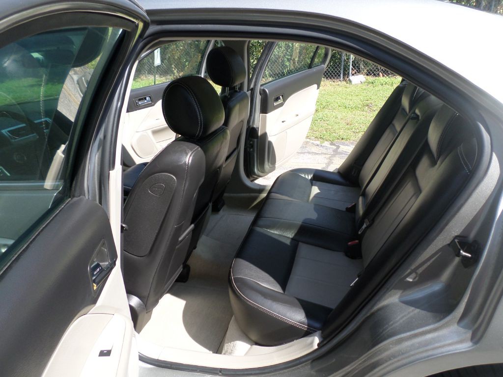 2008 Mercury Milan Image 18