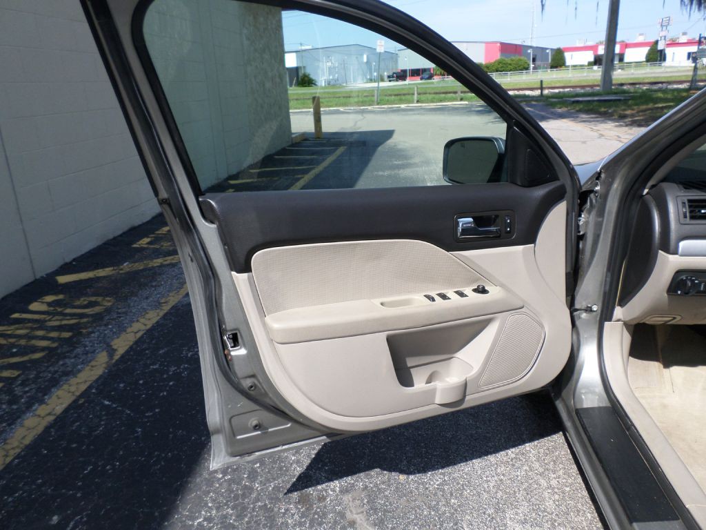 2008 Mercury Milan Image 19