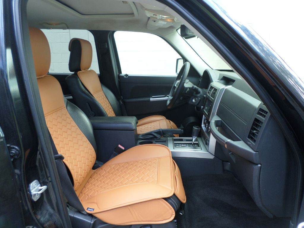 2009 Jeep Liberty Image 9