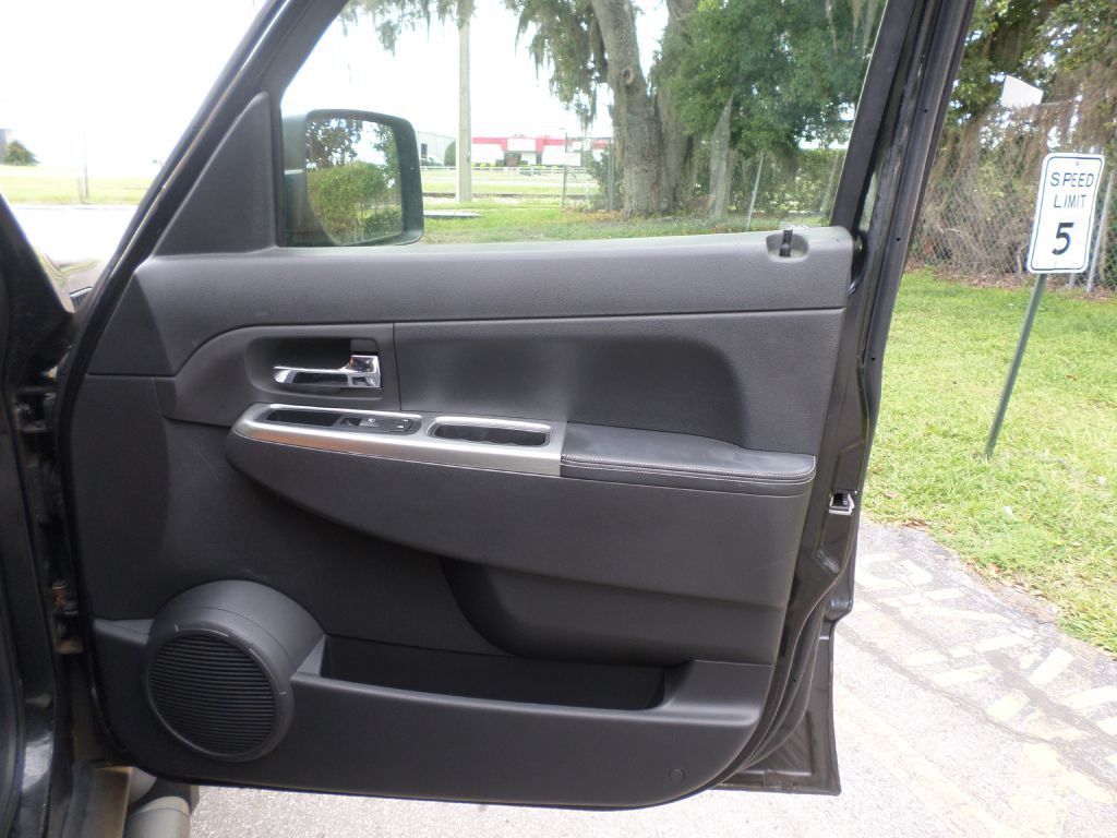 2009 Jeep Liberty Image 14