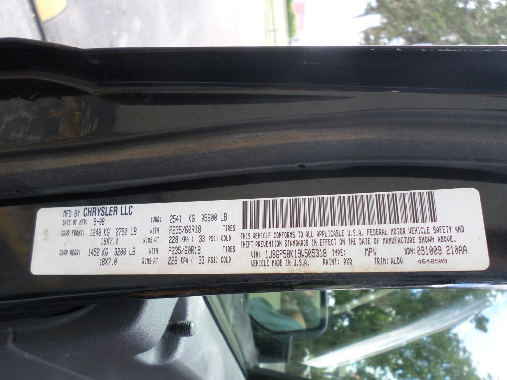 2009 Jeep Liberty Image 21