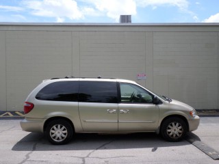 Image for 2007 Chrysler Town & Country Touring ID: 6757082