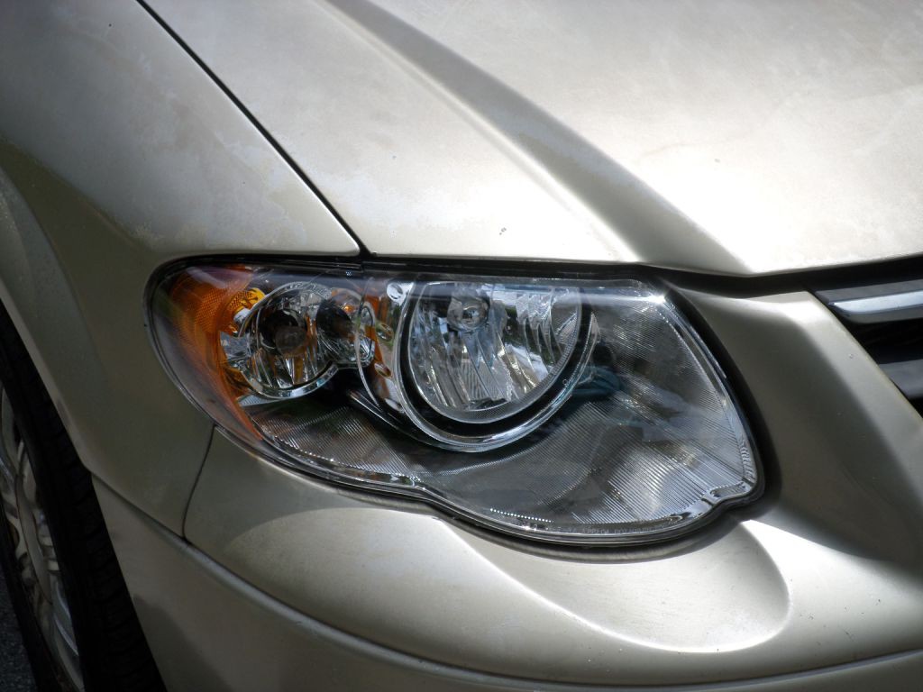 2007 Chrysler Town & Country Image 6