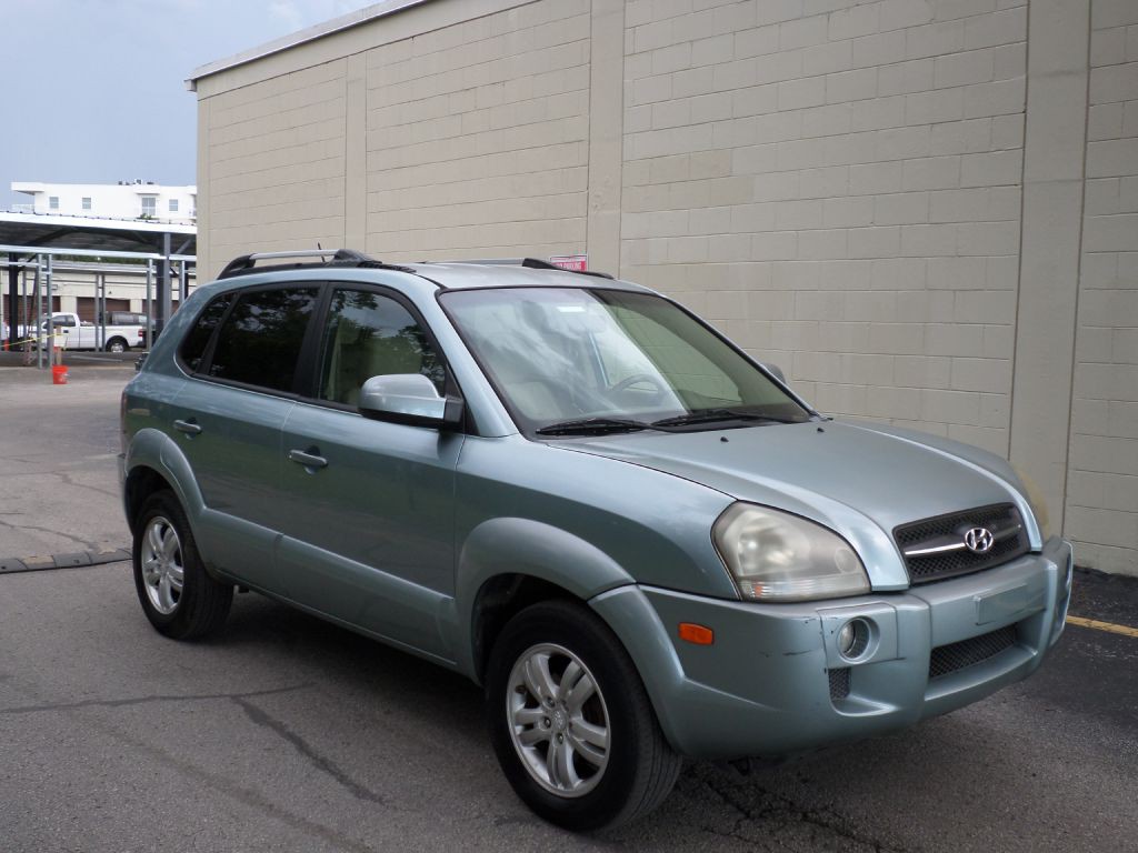 2008 Hyundai Tucson Image 2