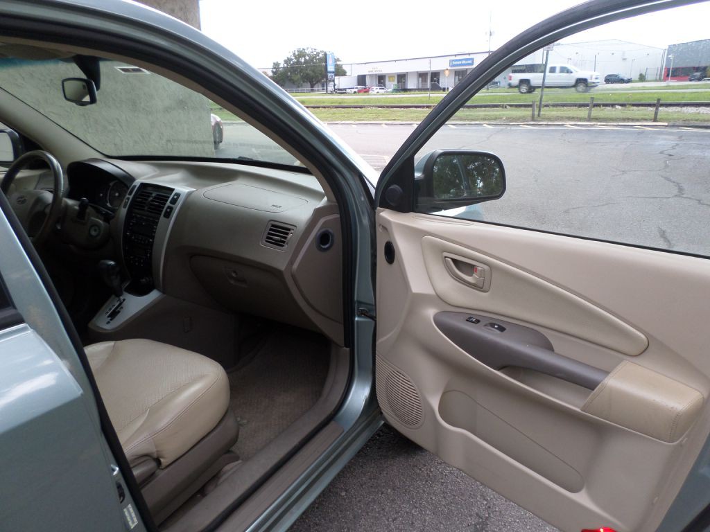 2008 Hyundai Tucson Image 8