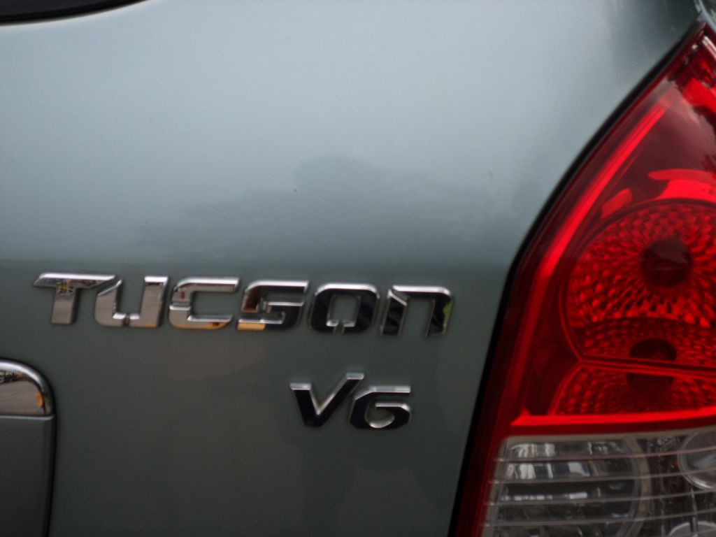 2008 Hyundai Tucson Image 16