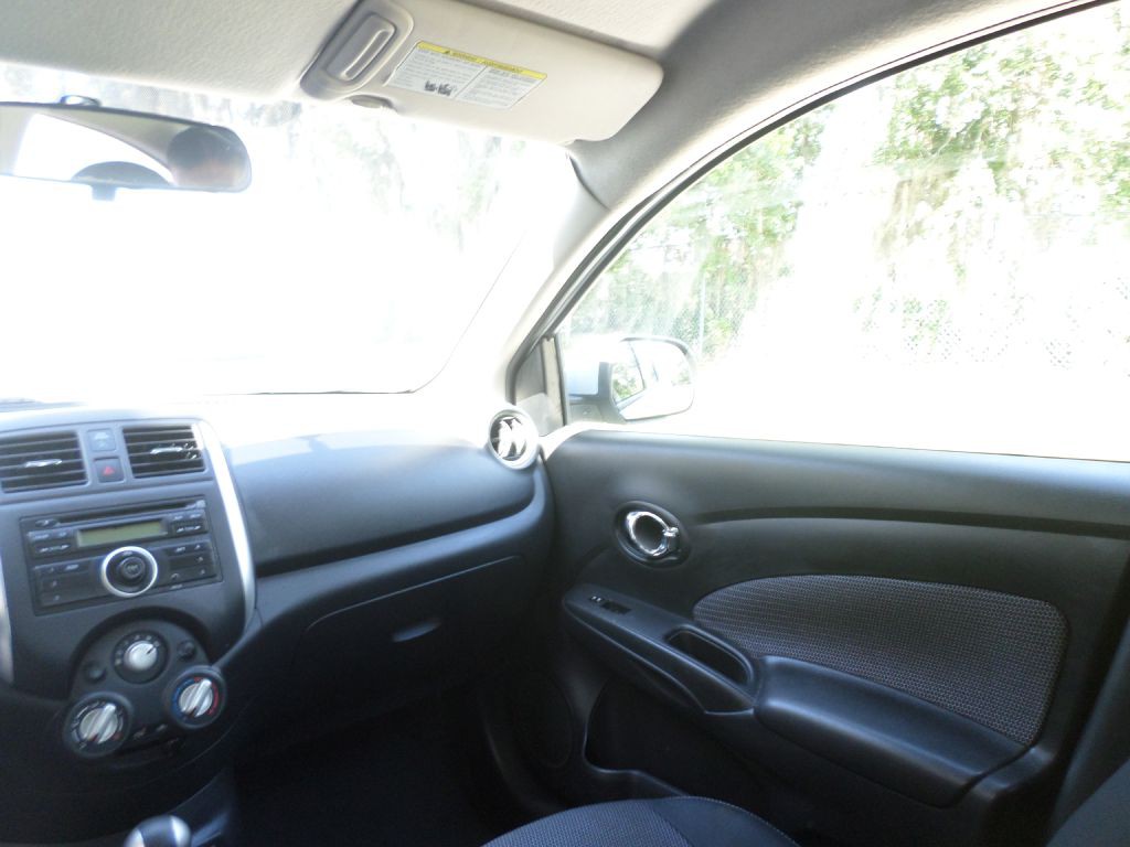 2014 Nissan Versa Image 13