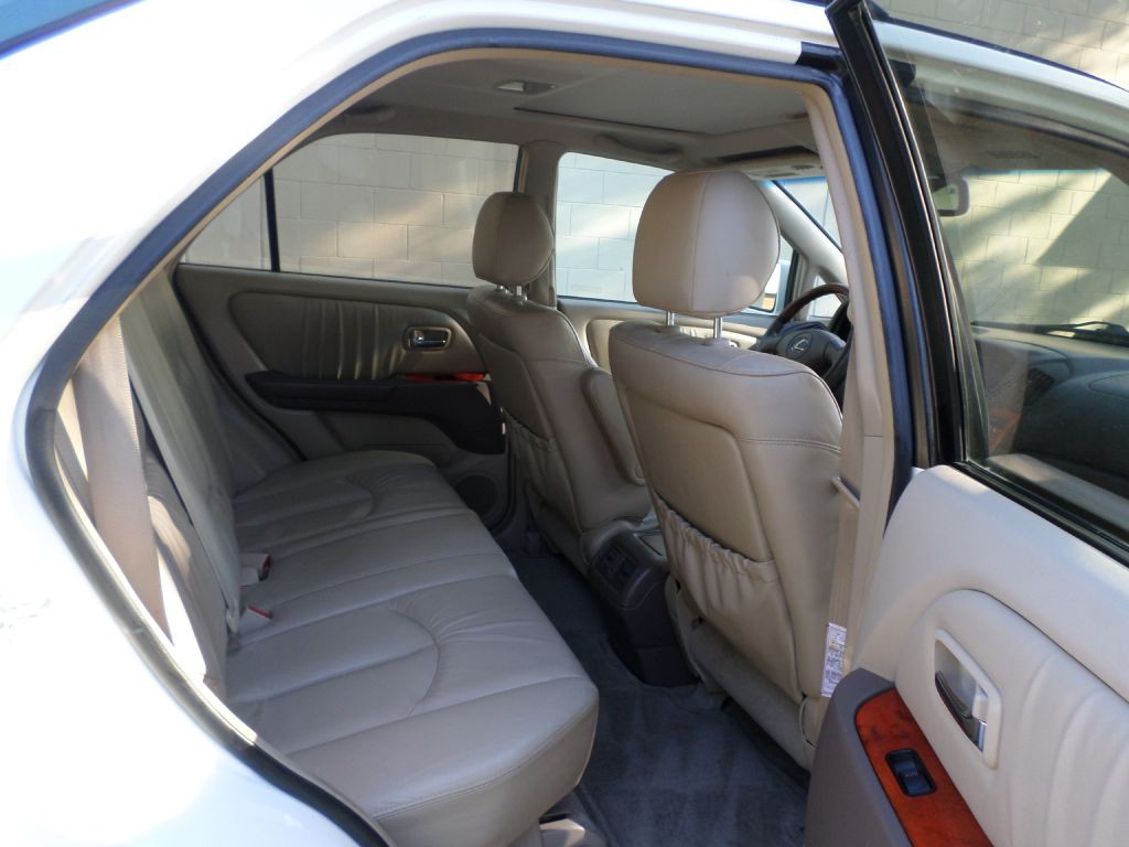 2003 Lexus RX Image 12