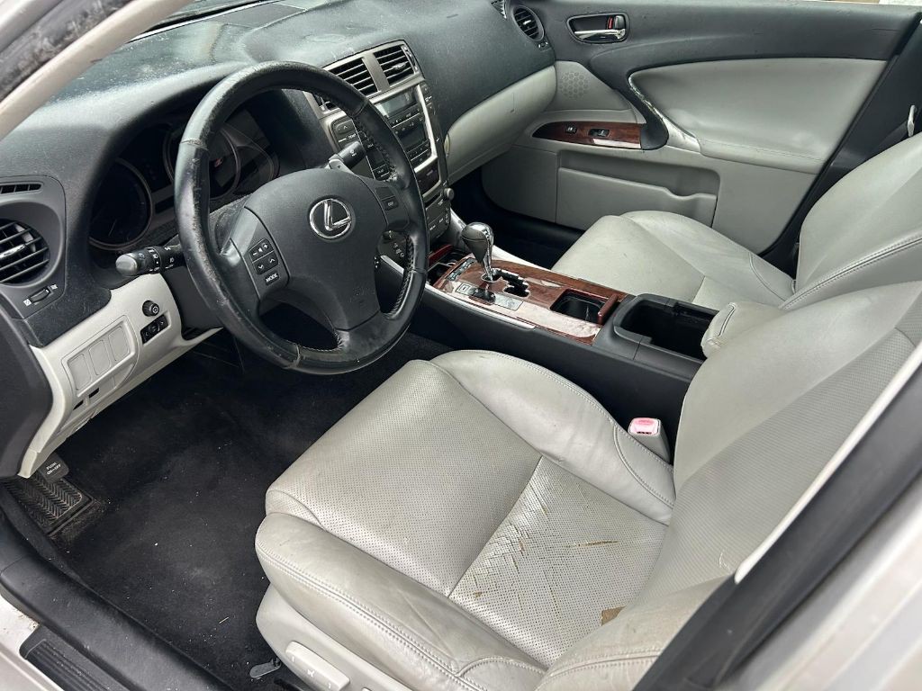 2007 Lexus IS Image 8