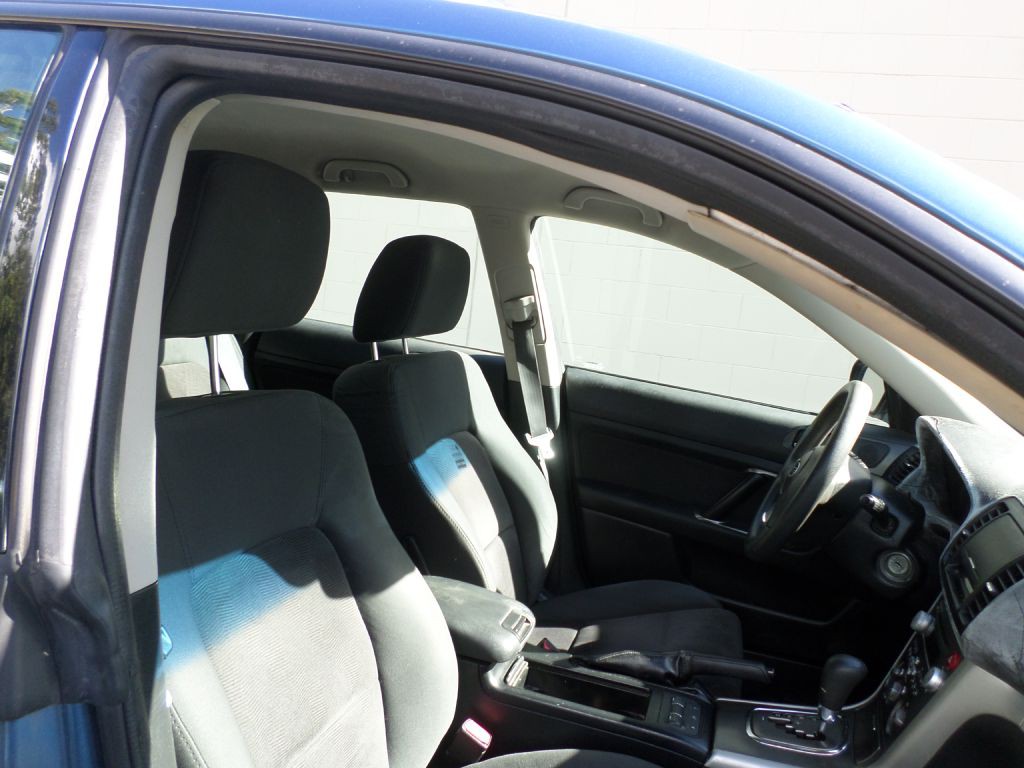 2008 Subaru Outback Image 9