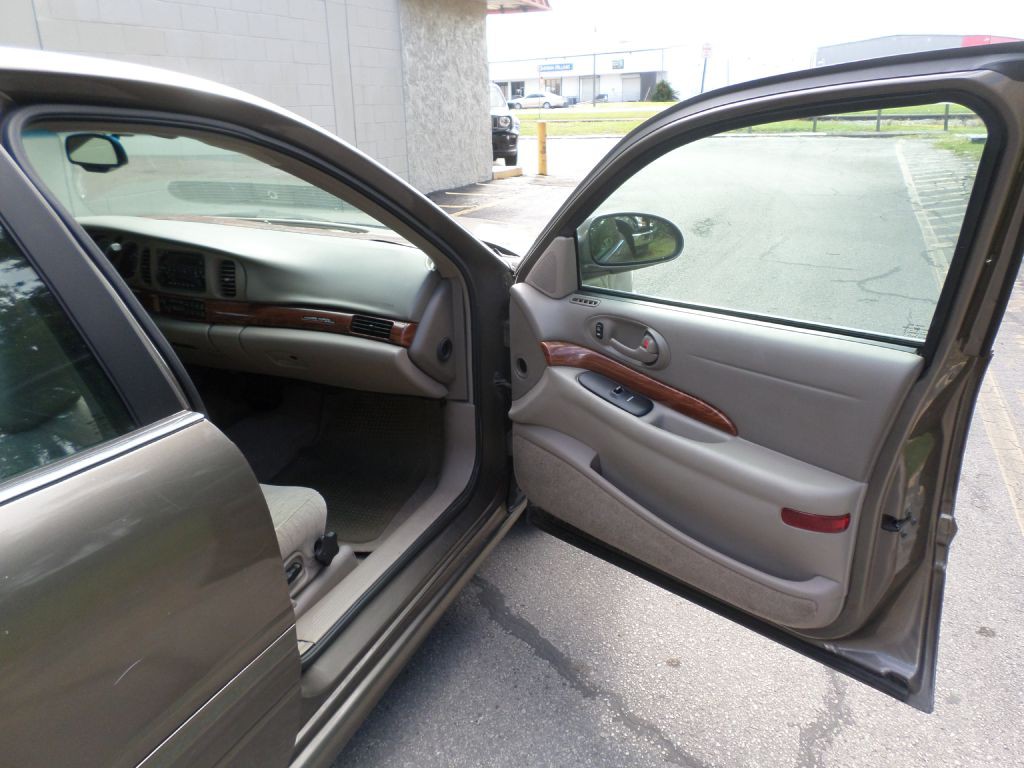 2003 Buick LeSabre Image 11
