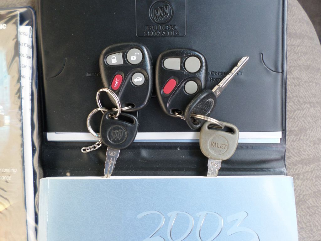 2003 Buick LeSabre Image 19