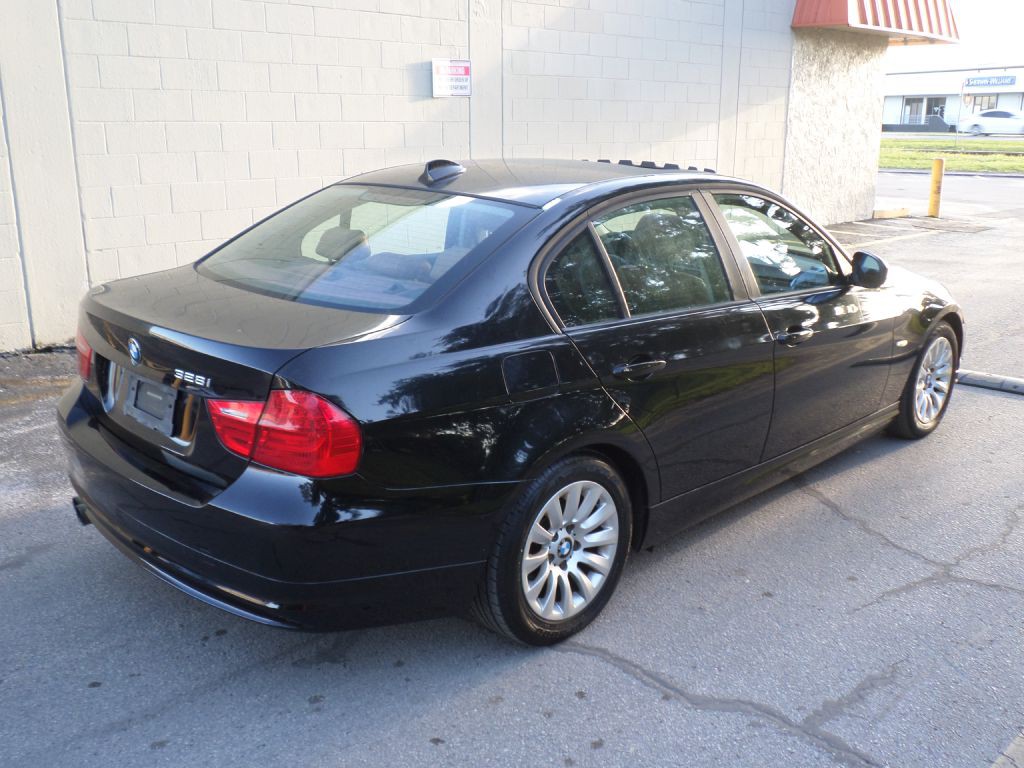 2009 BMW 3 Series Image 6
