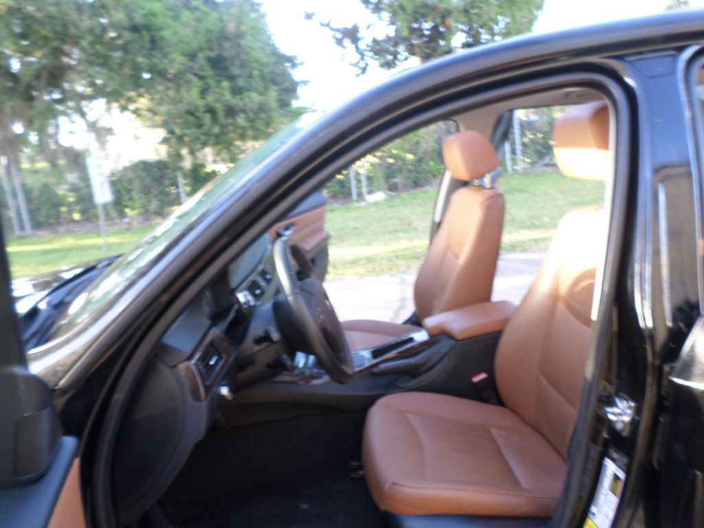 2009 BMW 3 Series Image 16