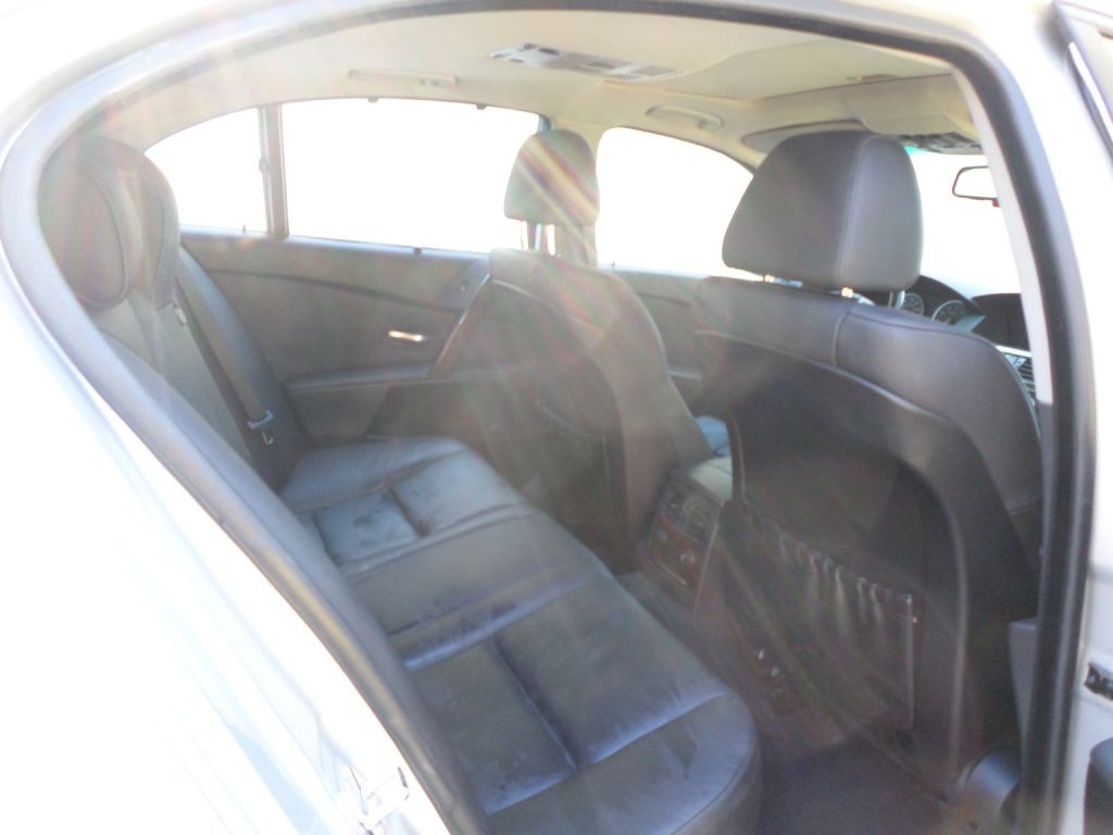 2006 BMW 5 Series Image 7
