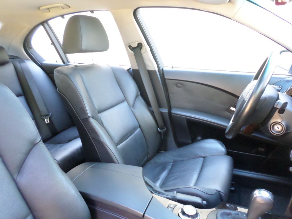 2006 BMW 5 Series Image 12