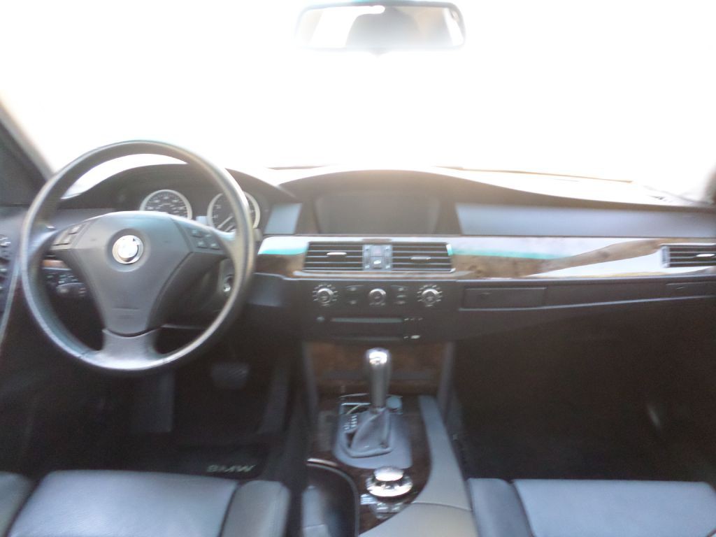 2006 BMW 5 Series Image 13