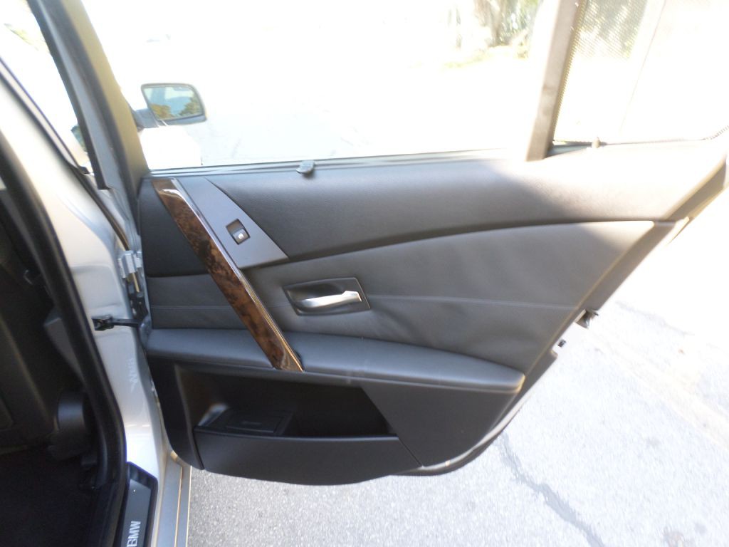 2006 BMW 5 Series Image 14