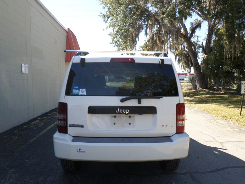 2008 Jeep Liberty Image 7