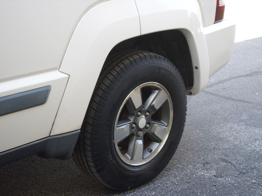 2008 Jeep Liberty Image 15