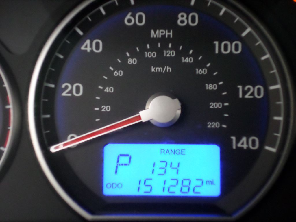 2012 Hyundai Santa Fe Image 24