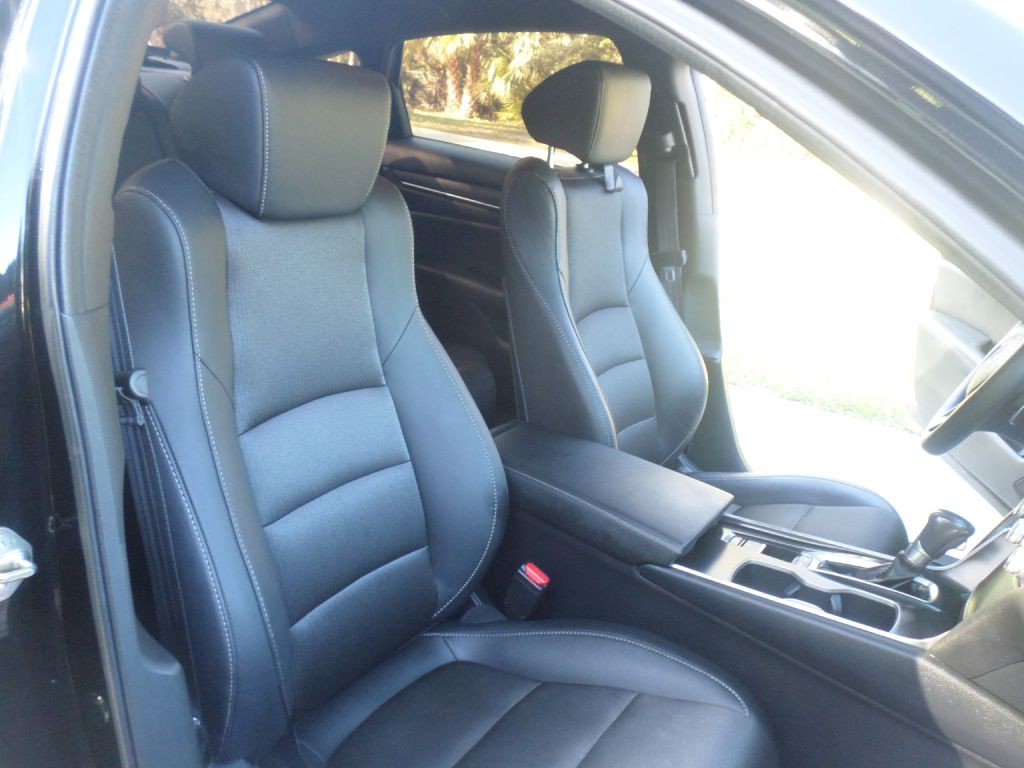 2019 Honda Accord Image 25