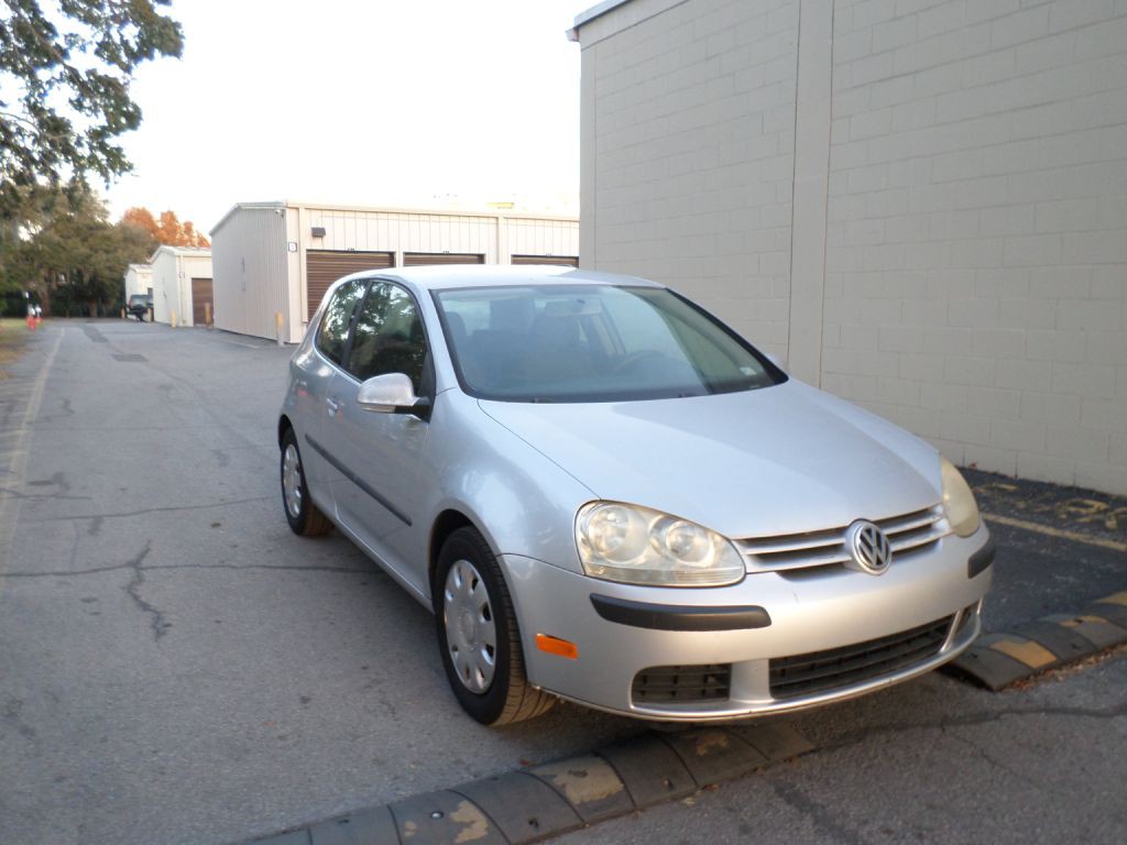 2006 Volkswagen Rabbit Image 2