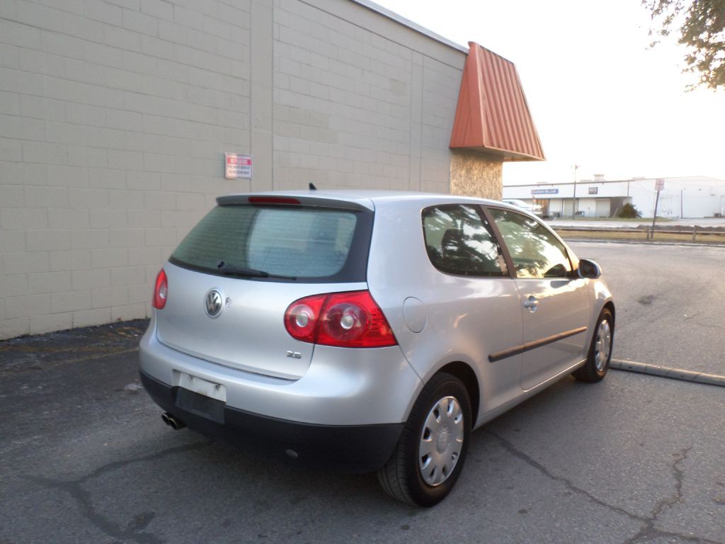 2006 Volkswagen Rabbit Image 7