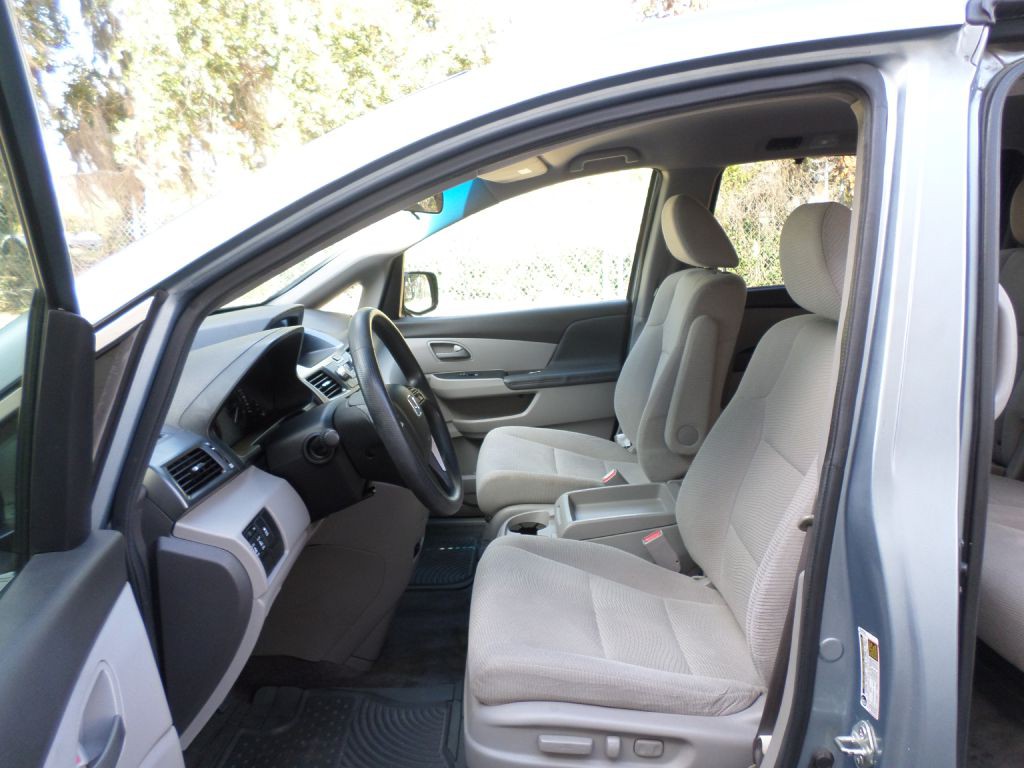 2011 Honda Odyssey Image 15