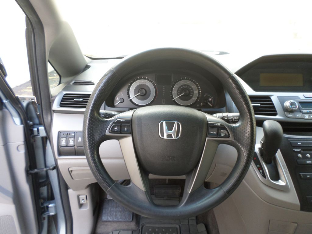 2011 Honda Odyssey Image 17
