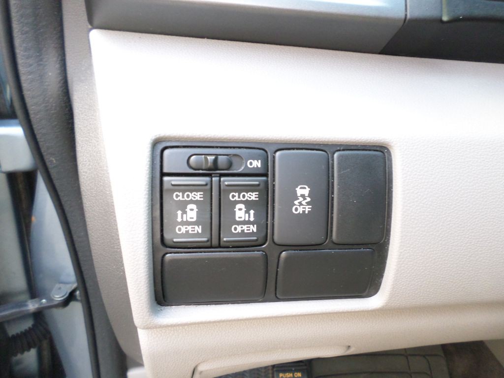 2011 Honda Odyssey Image 19