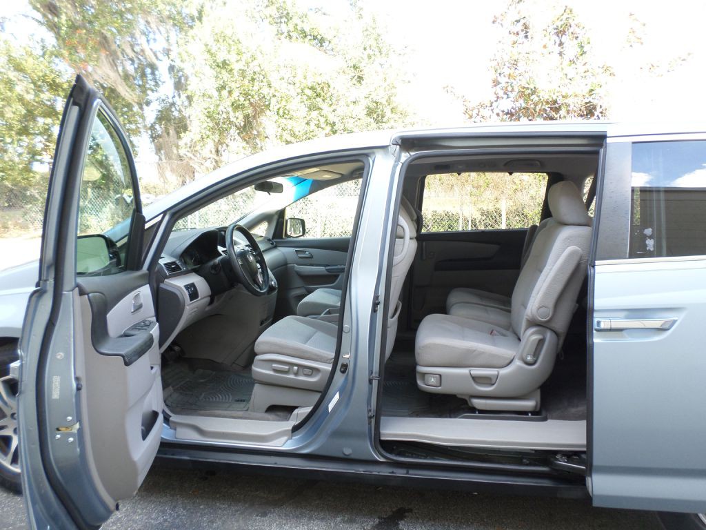 2011 Honda Odyssey Image 29
