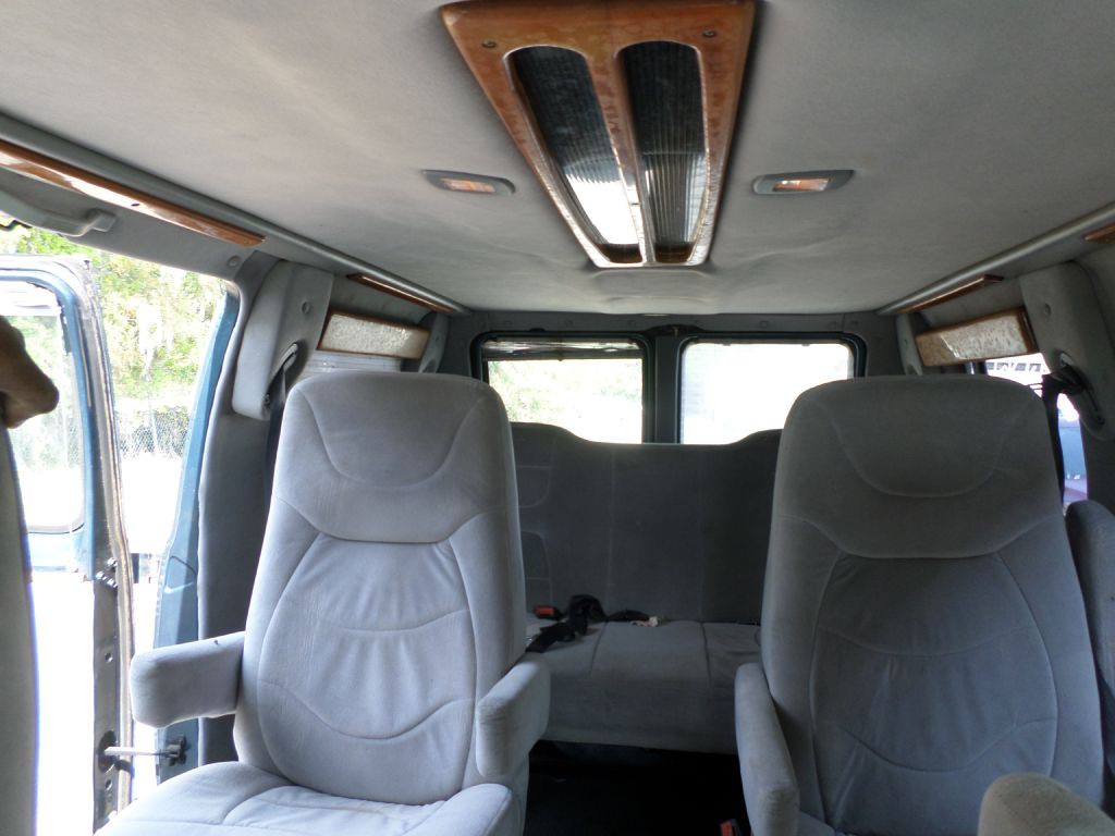 1997 Dodge Ram Van Image 11