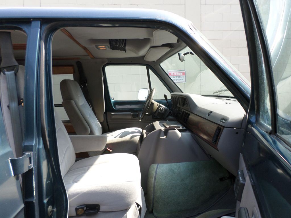 1997 Dodge Ram Van Image 14